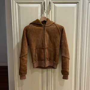 Ugg Carmel jacket size small excellent condition